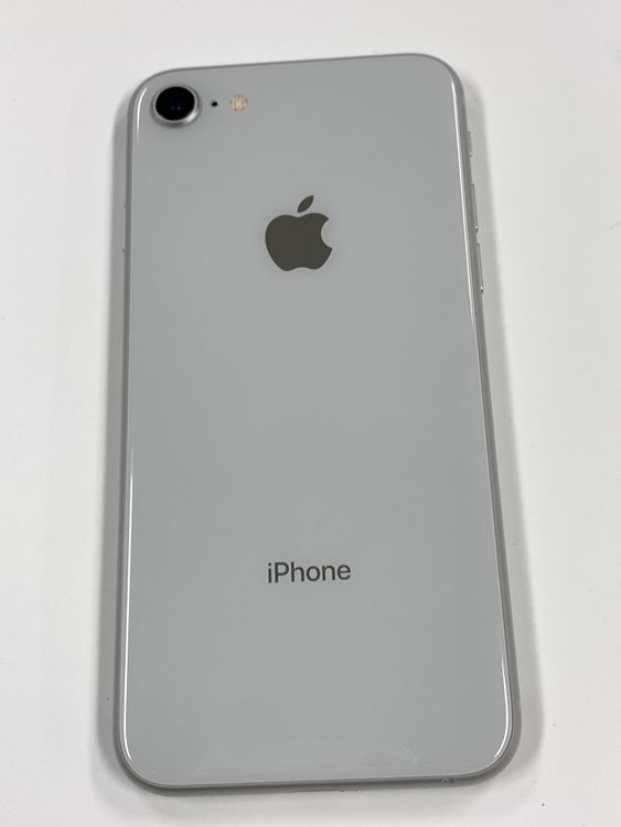 ڥХBOX100% SIMե꡼ iPhone8 64GB Silver