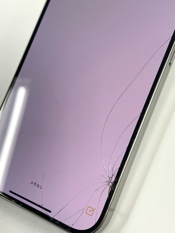 ����� ����77%SIM�ե꡼ iPhone15 Pro��128GB �ۥ磻�ȥ����˥���