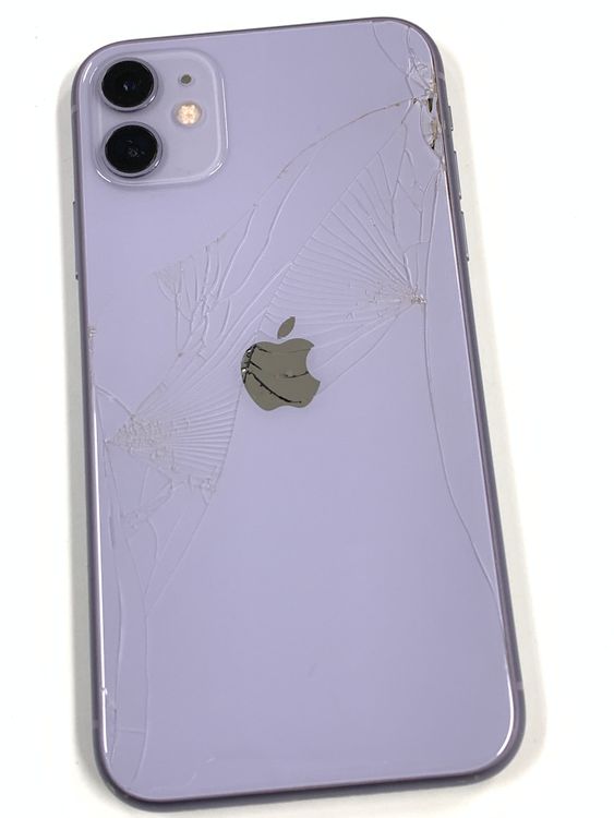����82% SIM�ե꡼iPhone11 64B �ѡ��ץ�