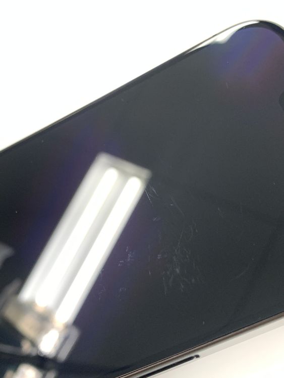 �ڥ�Х���BOX�� ����88%SIM�ե꡼ iPhone15 Pro 128GB �֥�å������˥���