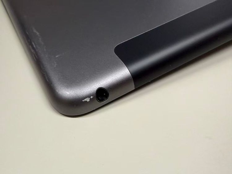 ���� ����100% SIM�ե꡼iPad (��7����) 32GB ���ڡ�������