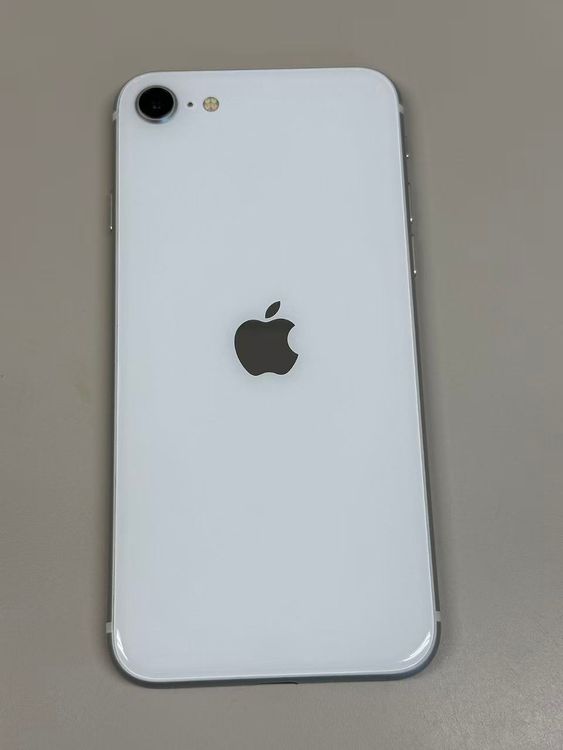 �ڥ�Х���BOX�۶����� ����91%SIM�ե꡼ iPhone SE(��2����) 128GB
