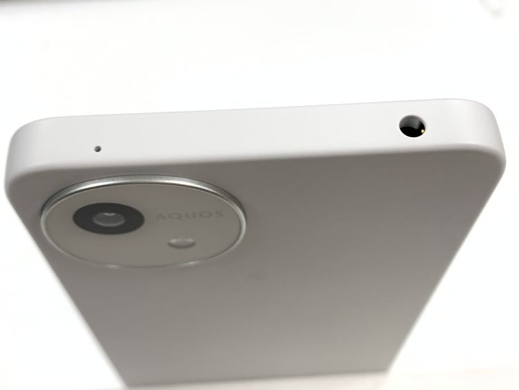 ����Ʊ�� SIM�ե꡼AQUOS wish5 SH-52F �ۥ磻��