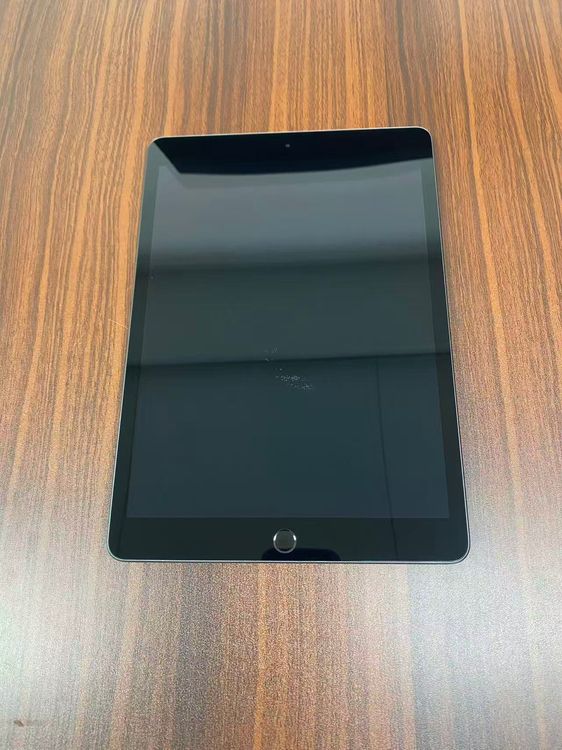 ��������Apple iPad ��7���� Wi-Fi��128GB Space gray �Ÿ�����ʤ�