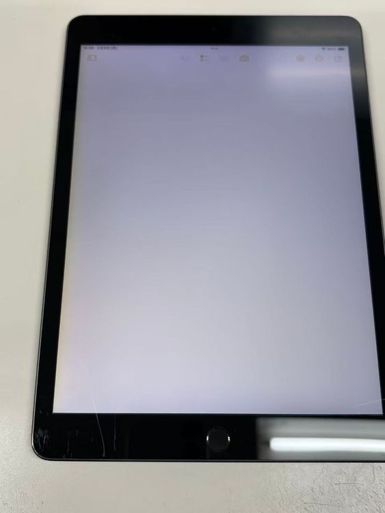 ����89% iPad(��9����) 64GB ���ڡ������� Wi-Fi��ǥ�