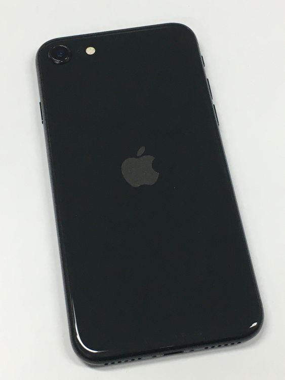 �ڥ�Х���BOX������81�� iPhone SE2 ��2���� 64GB SIM�ե꡼ �֥�å�