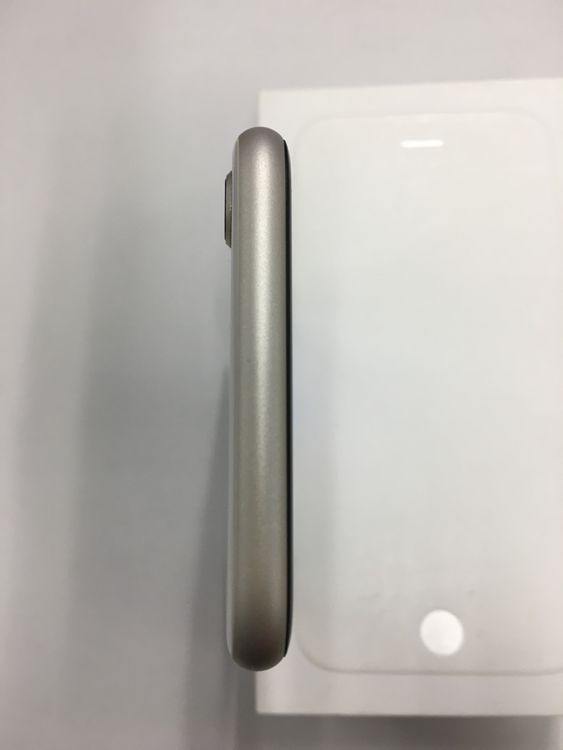 �ڥ�Х���BOX������84�� iPhone SE3 ��3���� 64GB SIM�ե꡼ �������饤��