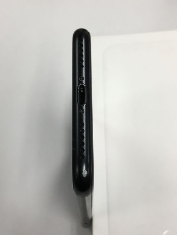 �ڥ�Х���BOX�۱վ����� ����89�� iPhone SE ��2���� 64GB SIM�ե꡼