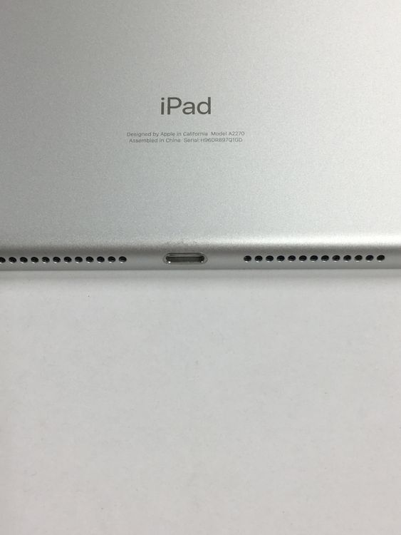 �ڥ�Х���BOX��Ķ���� Apple iPad ��8���� 32GB WiFi��ǥ� ����С�