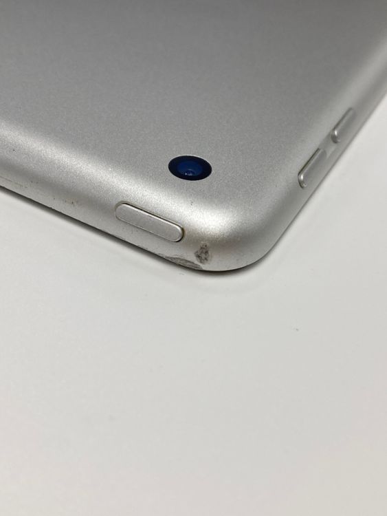 �ڥ�Х���BOX ������83�� Apple iPad ��5���� WiFi��ǥ� 32GB ����С�