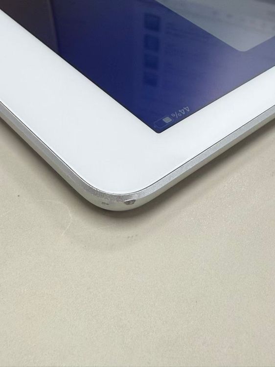 �ڥ�Х���BOX�� ����91�� iPad ��5���� 32GB ����С�