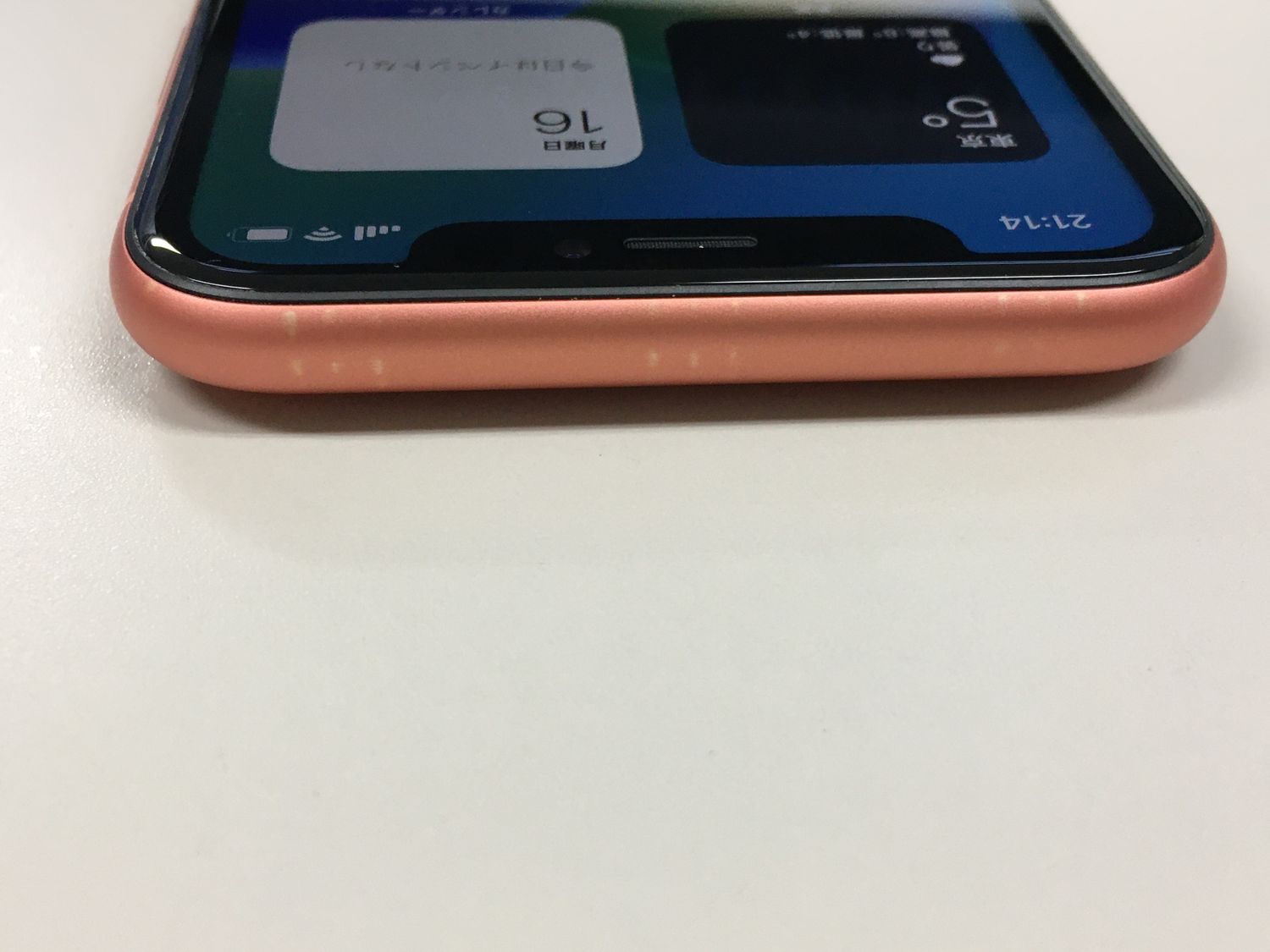 iPhoneXr64GB美品赤色iPhone SIMフリーバッテリー残量84%