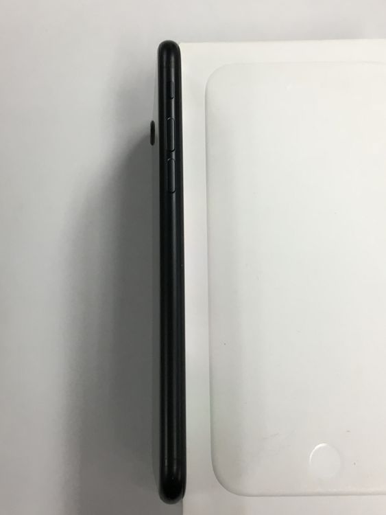 �ڥ�Х���BOX�۱վ����� ����89�� iPhone SE ��2���� 64GB SIM�ե꡼