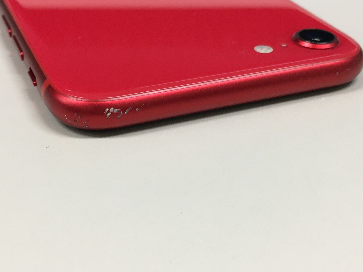 ムスビー｜【モバイルBOX】 電池93% SIMフリー iPhone SE(第2世代 