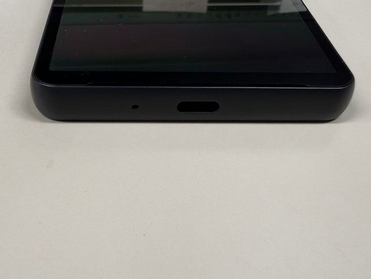 �ڥ�Х���BOX�۶���������98% SIM�ե꡼Xperia 10 VI SOG14 128GB