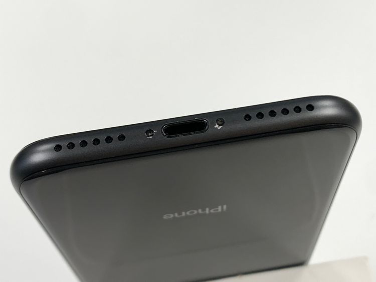 ڥХBOX 100% SIMե꡼ iPhone8 64GB SpaceGray