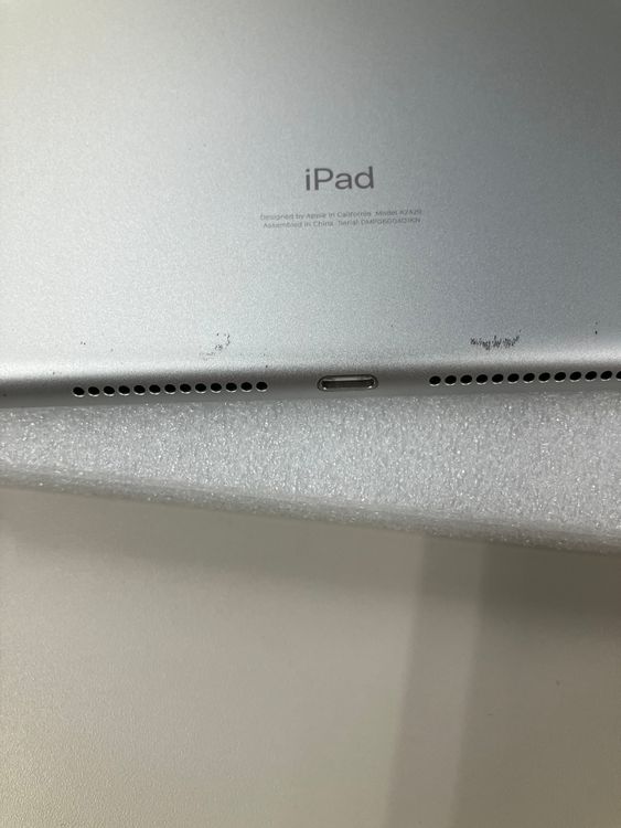 ����96�� Apple iPad ��8���� Wi-Fi + Cellular32GB ����С�
