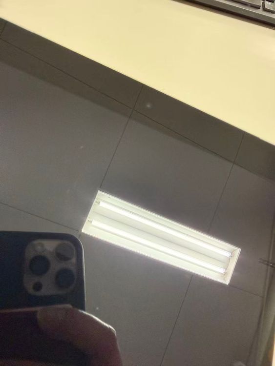 ������ ����100�� SIM�ե꡼ iPad ��9���� 64GB ���ڡ������쥤