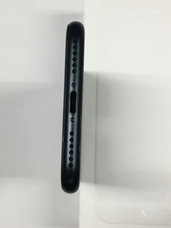 �ڥ�Х���BOX��Ķ���� ����86�� iPhone SE3 ��3���� 64GB SIM�ե꡼