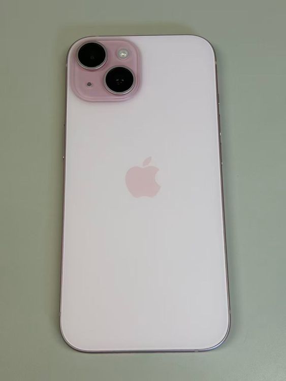 �ڥ�Х���BOX�۶����� ����95%SIM�ե꡼ iPhone15 128GB �ԥ�