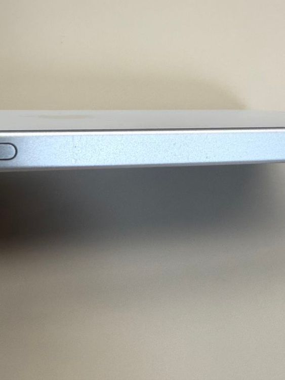 �ڥ�Х���BOX�� ���� ����88%SIM�ե꡼ iPhone15 128GB �֥롼