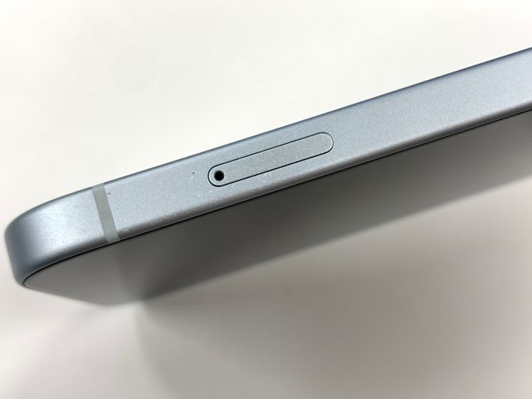 �ڥ�Х���BOX�� ����89%SIM�ե꡼ iPhone15 128GB �֥롼