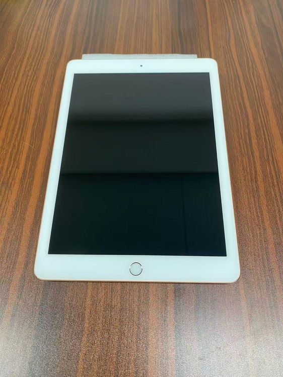 Apple iPad ��6���� Wi-Fi 128GB Gold �����겻�̥ܥ���Ǥ�