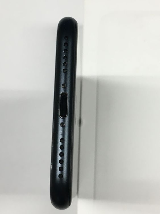 �ڥ�Х���BOX��iPhone SE3 ��3���� 64GB SIM�ե꡼ �ߥåɥʥ���