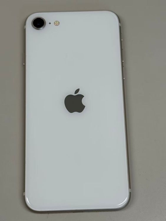 �ڥ�Х���BOX������ ����95%SIM�ե꡼iPhone SE(�裳����) 64GB