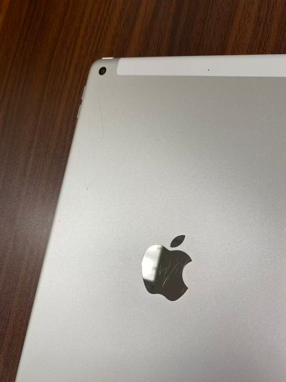 ����100��Apple iPad7 Wi-Fi + Cellular 32GB������С�