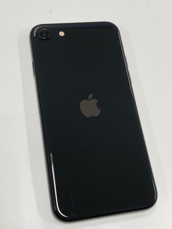 �ڥ�Х���BOX������ ����82%SIM�ե꡼ iPhone SE2 ��2���� 64GB �֥�å�