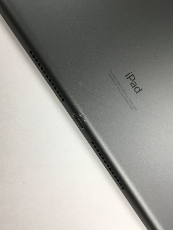 �ڥ�Х���BOX������ ����90% iPad ��9���� 64GB WiFi��ǥ� ���ڡ������쥤