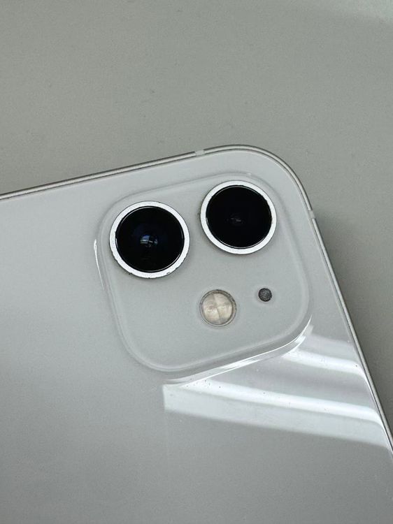 �ڥ�Х���BOX������ ����77%SIM�ե꡼ iPhone12 64GB �ۥ磻��