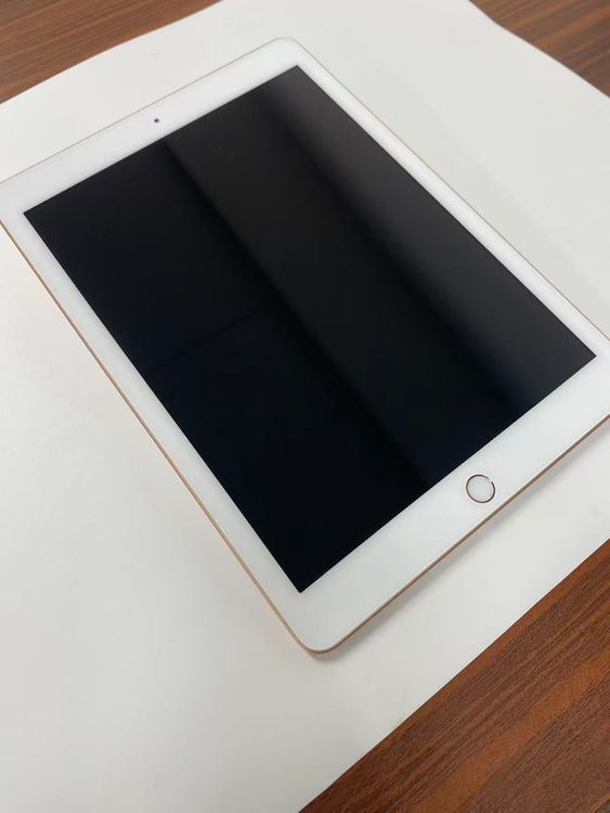 Apple iPad ��6���� Wi-Fi 32GB Gold��������̤Ҥӳ��