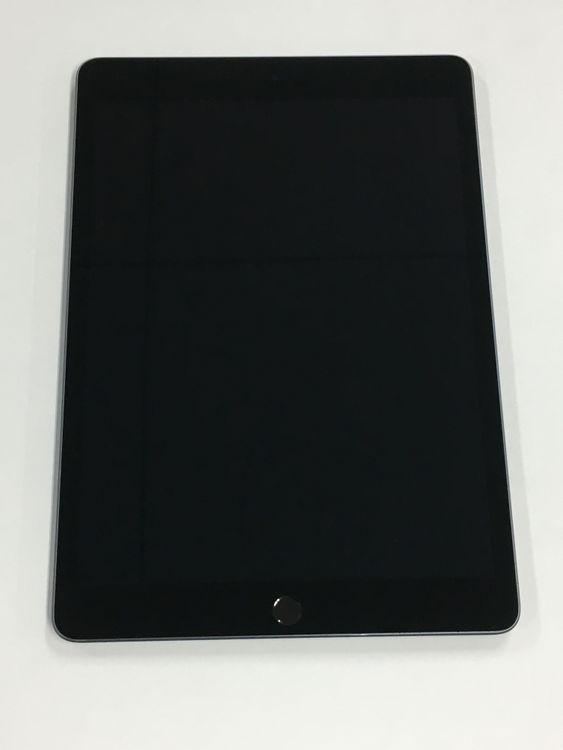 �ڥ�Х���BOX������ ����87% Apple iPad ��9���� 64GB WiFi��ǥ�