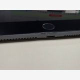 ����82�� Apple iPad ��8���� SIM�ե꡼ 32GB ���ڡ������쥤