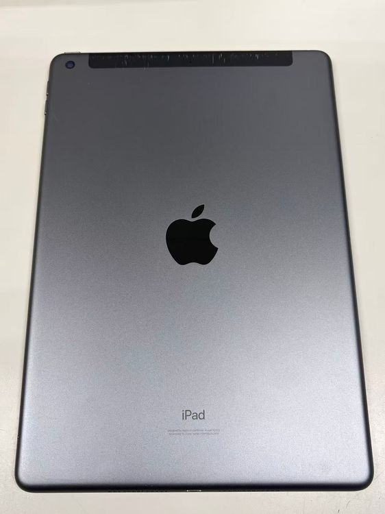 ����87% ����SIM�ե꡼ Apple iPad(��8����) 32GB ���ڡ�������