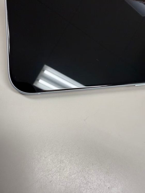 �ڥ�Х���BOX�۶����� ����100%SIM�ե꡼ iPhone15 128GB �֥롼