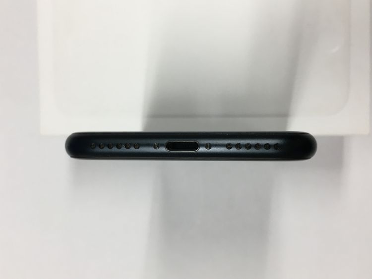 �ڥ�Х���BOX������94�� iPhone SE3 ��3���� 64GB SIM�ե꡼ �ߥåɥʥ���
