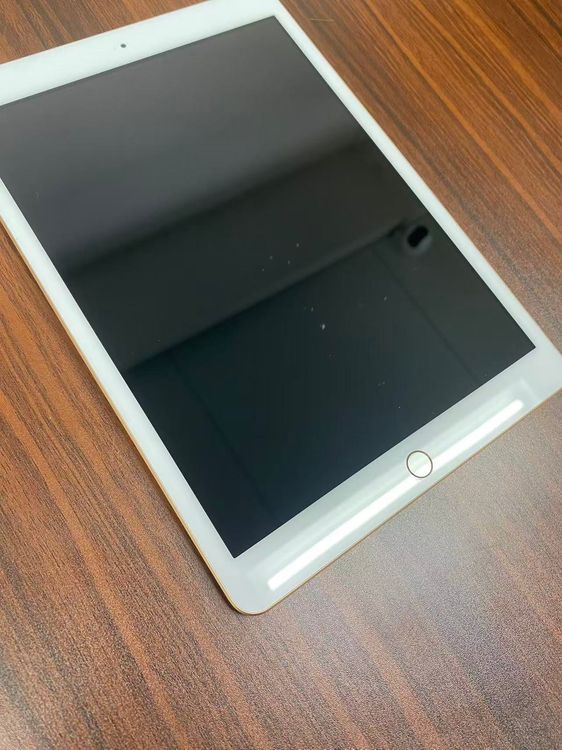 ����81��Apple iPad ��7���� Wi-Fi��128GB Gold