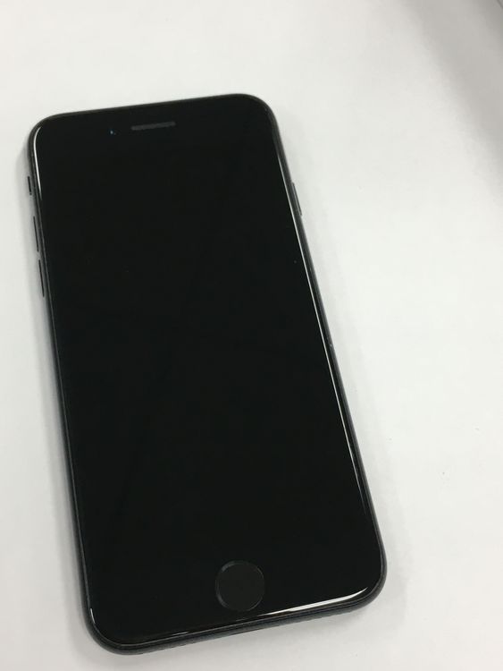 �ڥ�Х���BOX������ ����86�� iPhone SE ��2���� 64GB SIM�ե꡼ �֥�å�