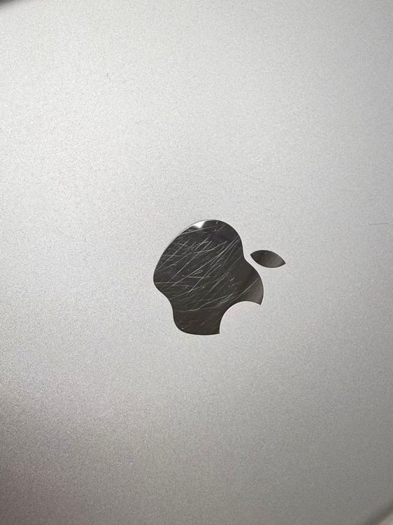 ���� ����100�� SIM�ե꡼iPad(��7����) 32GB������С�