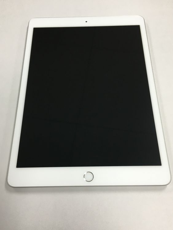 �ڥ�Х���BOX������ Apple iPad ��8���� 32GB WiFi��ǥ� ����С�