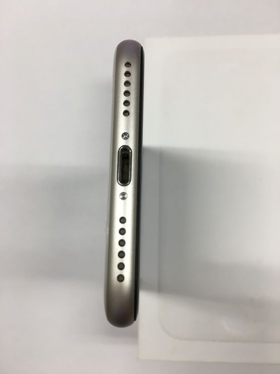 �ڥ�Х���BOX��Ķ���� iPhone SE3 ��3���� 64GB SIM�ե꡼ �������饤��