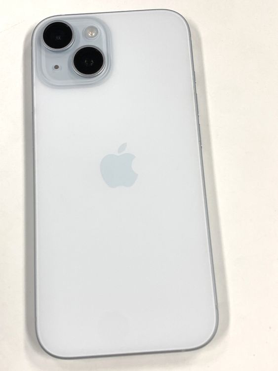 �Хåƥ꡼82% SIM�ե꡼ iPhone15 128GB���֥롼