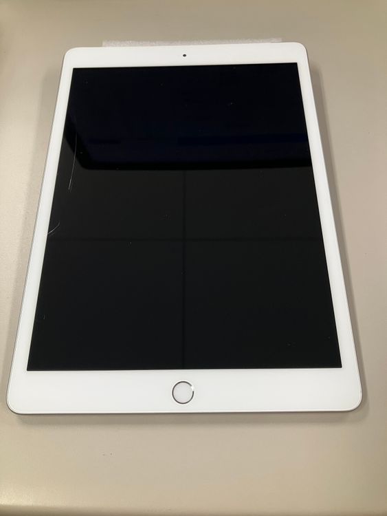 ����96�� Apple iPad ��8���� Wi-Fi + Cellular32GB ����С�
