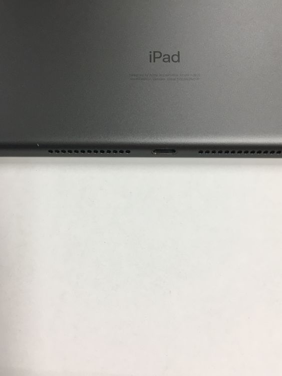 �ڥ�Х���BOX��Ķ���� ����100% iPad ��9���� 64GB WiFi��ǥ�[���Ŵ��դ�]