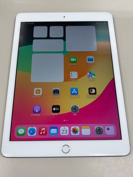 ����83% SIM�ե꡼�� iPad (��6����)   32GB ����С�