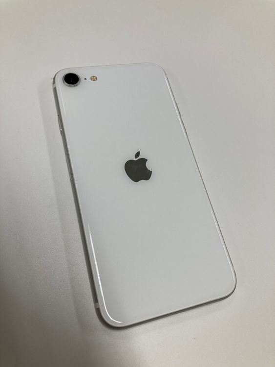 ����Ʊ���� ����85% SIM�ե꡼ iPhoneSE(�裲����) 64GB  �ۥ磻��