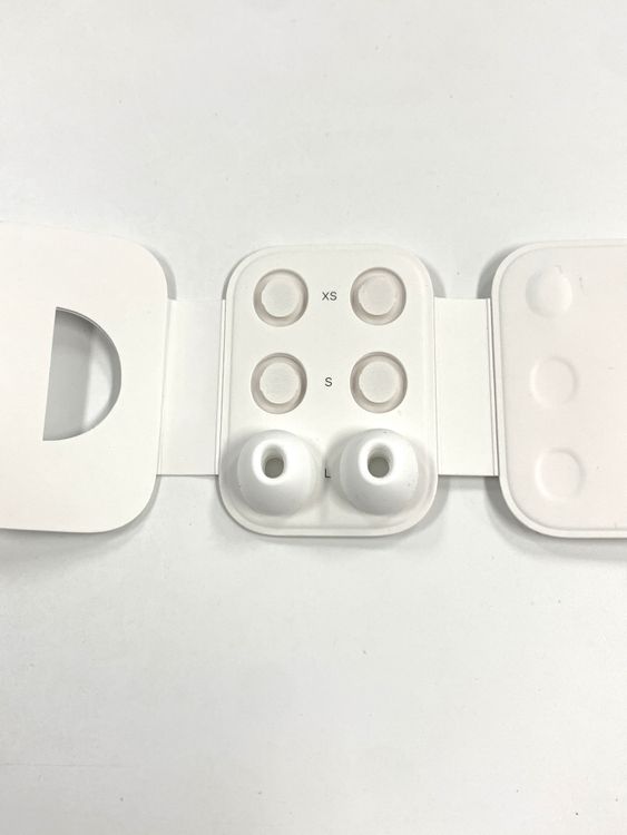 �ڥ�Х���BOX��AirPods Pro ��2���� MagSafe���ť�����(USB-C)